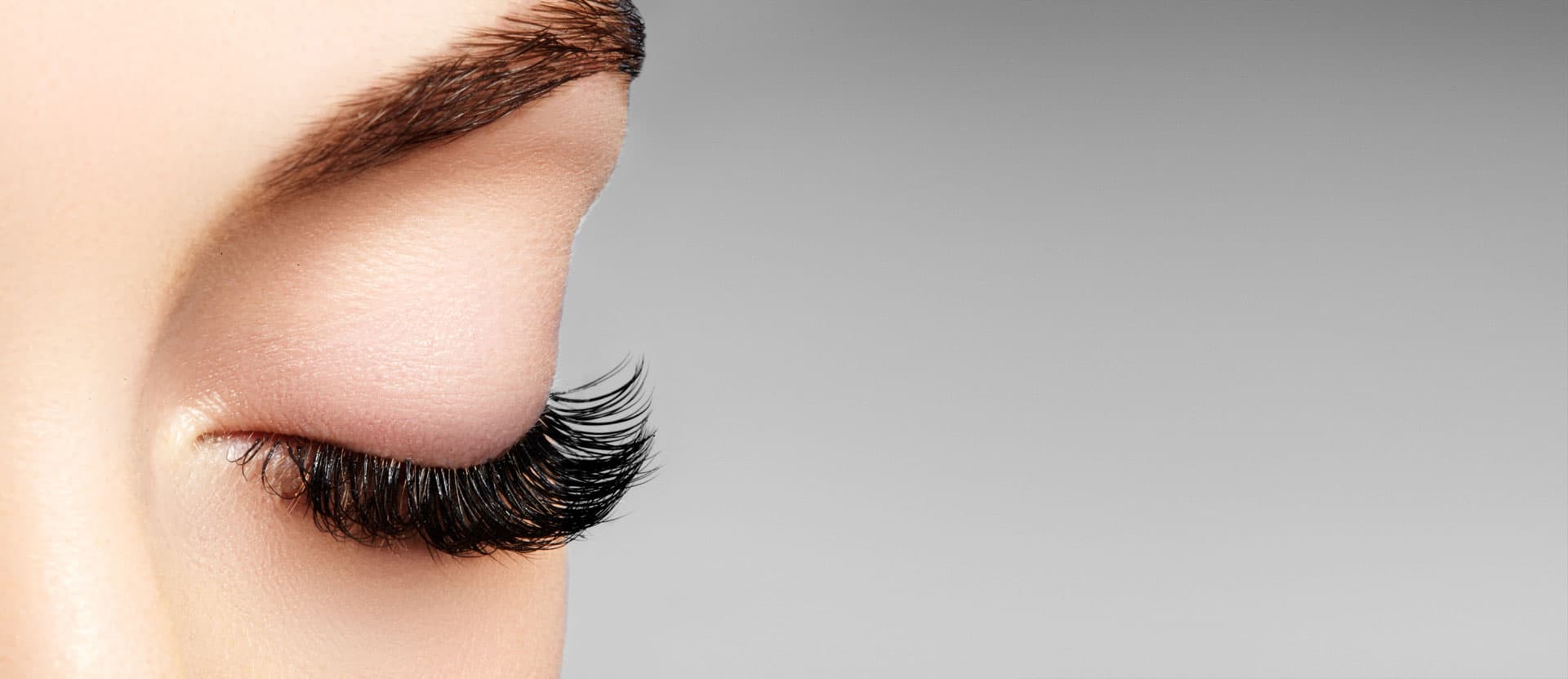 Pide ya tu cita para el lifting de pestañas en Pontevedra